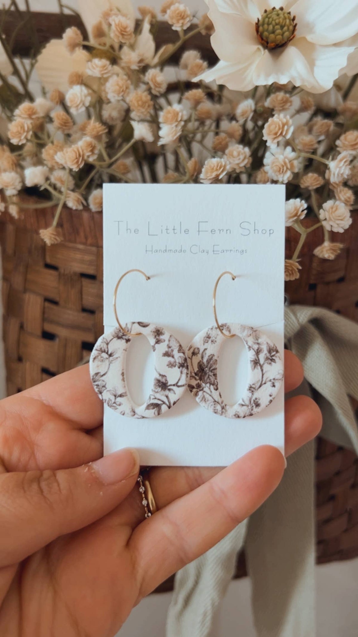 Heirloom Toile Hoop