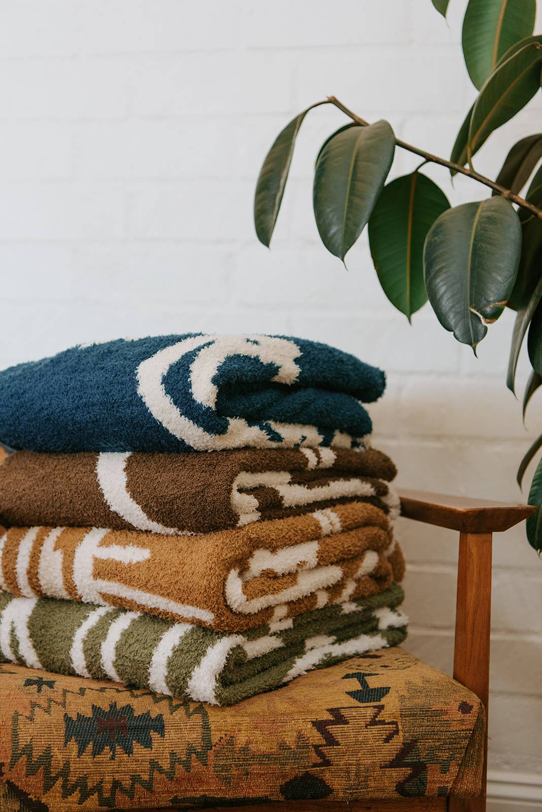Canopy Plush Throw - Vintage Green