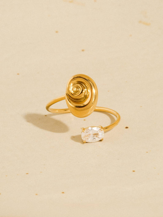 Solenya 18K Gold Non-Tarnish Seashell CZ Statement Ring