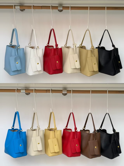 Amelia Hobo Bag w/Card Holder